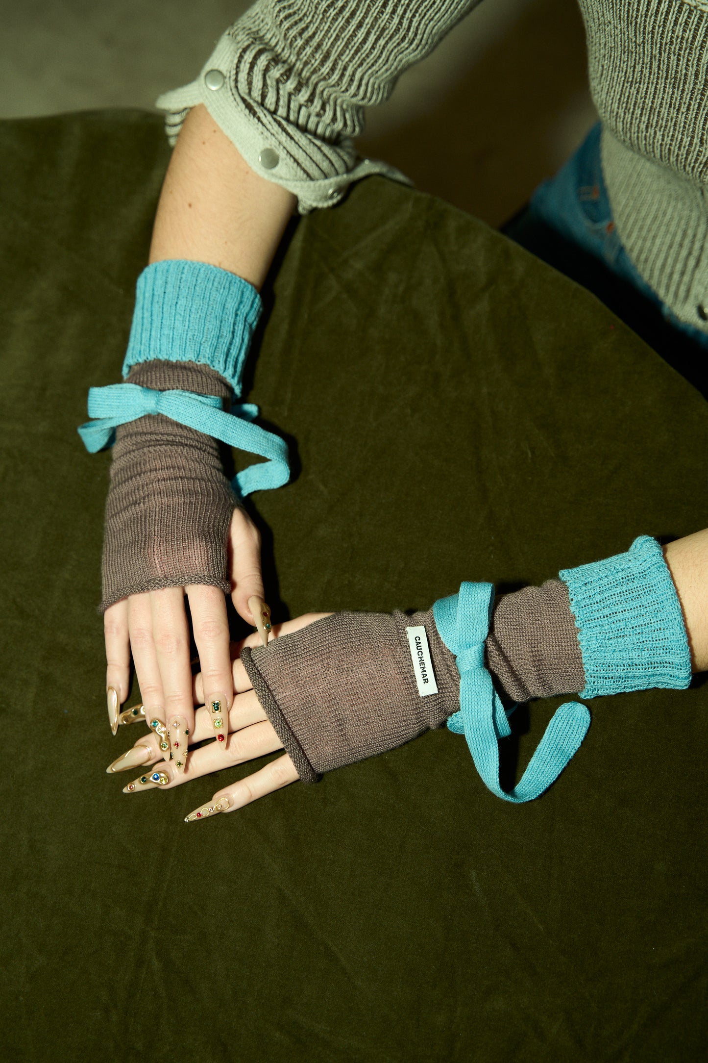 LE TUBE COURT AVEC BOUCLE - TAUPE/ BLEU